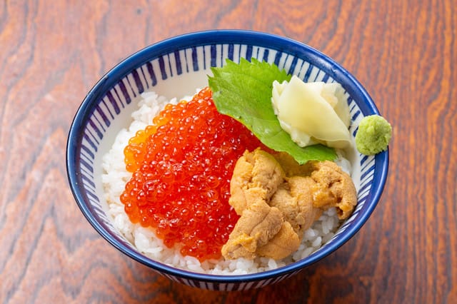 うにいくら丼